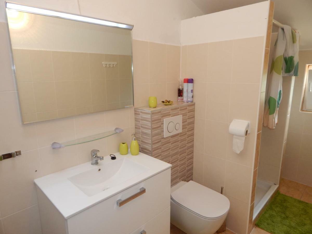 Apartmani Nin Luaran gambar