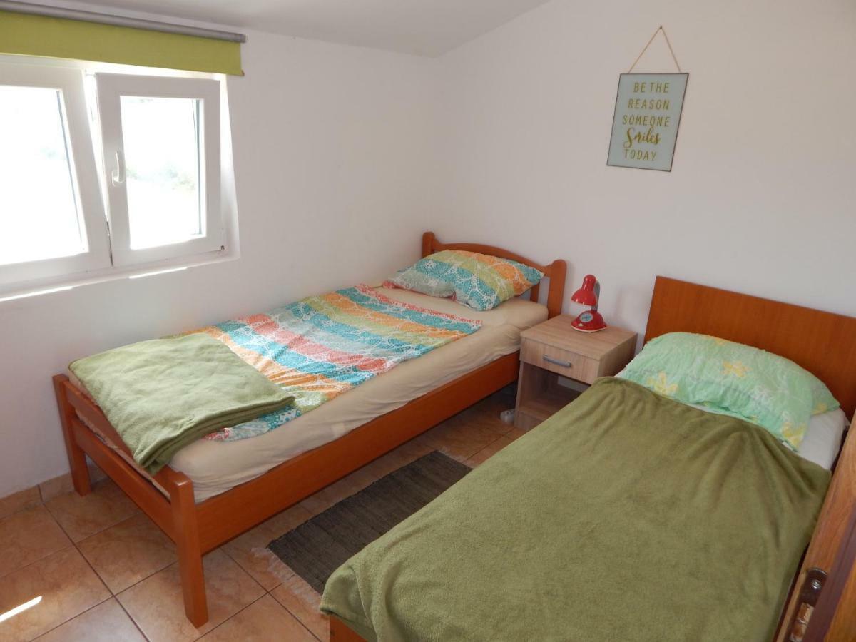 Apartmani Nin Luaran gambar